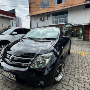 TOYOTA IST 2005