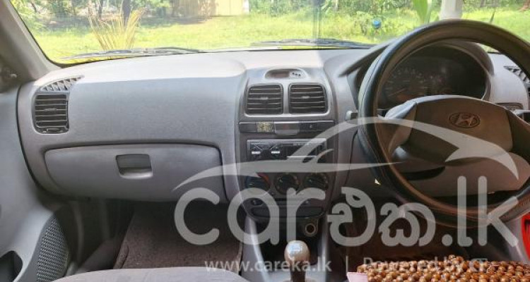 HYUNDAI ACCENT 2003