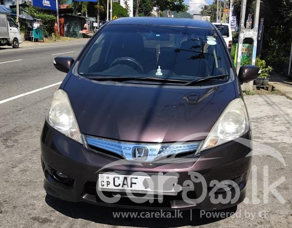 HONDA FIT SHUTTLE 2013
