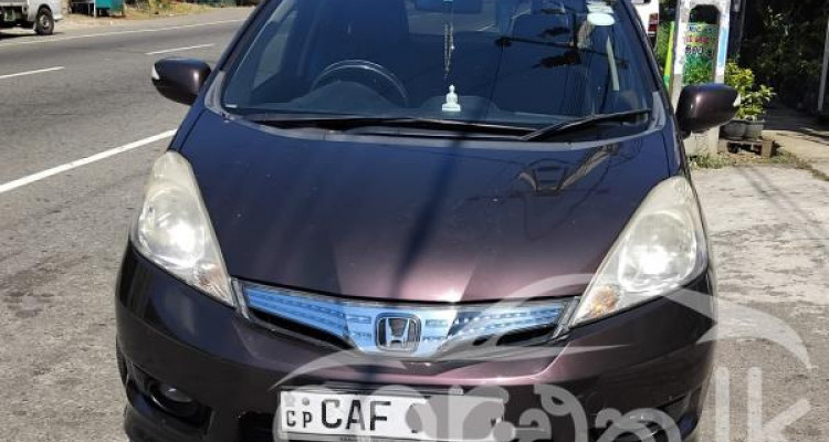 HONDA FIT SHUTTLE 2013