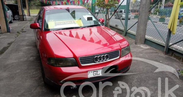 AUDI A4 2001
