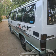 TOYOTA HIACE LH60 1983