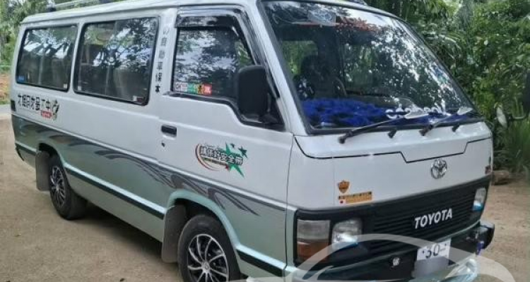 TOYOTA HIACE LH60 1983