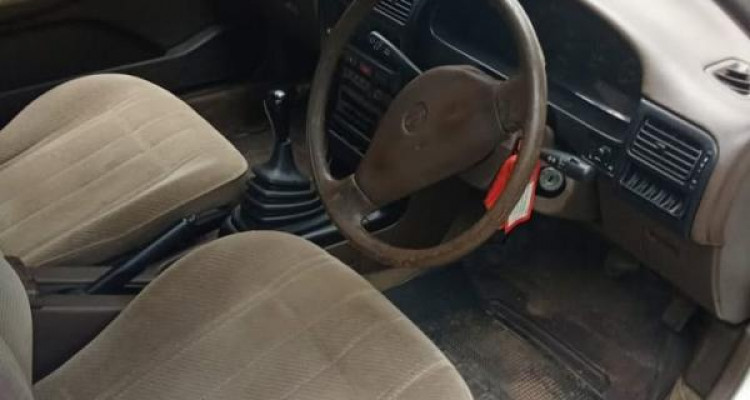 NISSAN SUNNY FB13 1992