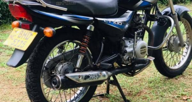 BAJAJ CT100 2018