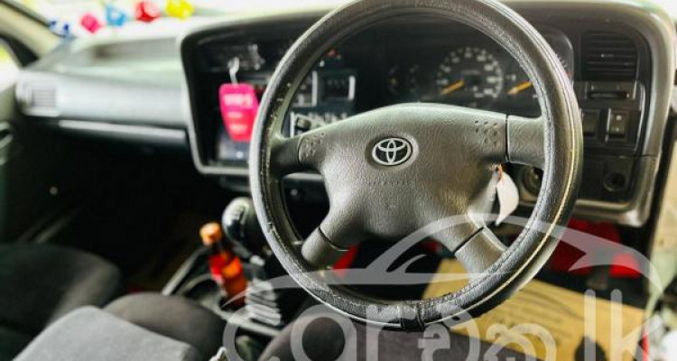 TOYOTA HIACE 1992