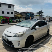TOYOTA PRIUS 2011