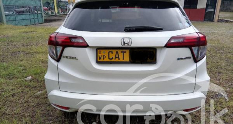 HONDA VEZEL 2016