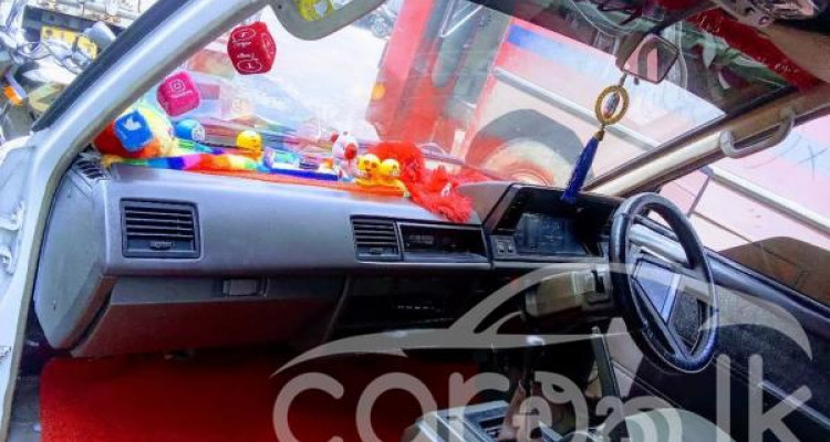 NISSAN VANETTE VX 1993