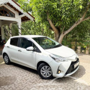 TOYOTA VITZ 2018
