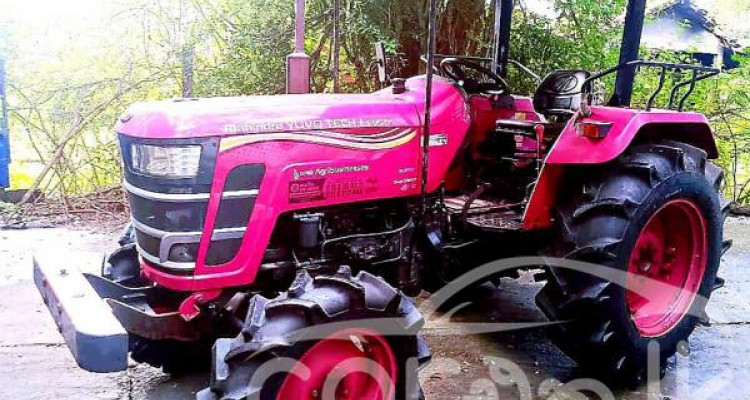 MAHINDRA YUVO 2024