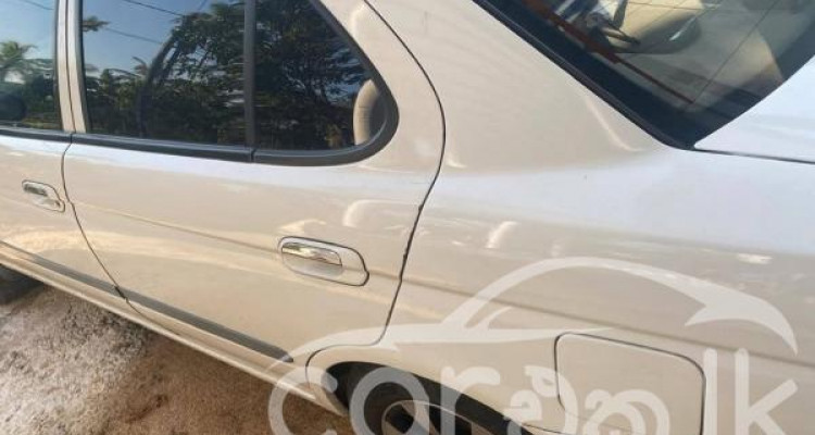 NISSAN SUNNY B15 2004