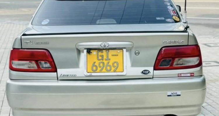 TOYOTA CARINA 1998