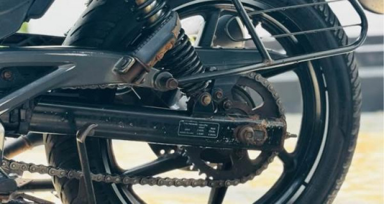 BAJAJ PULSAR 150 2018