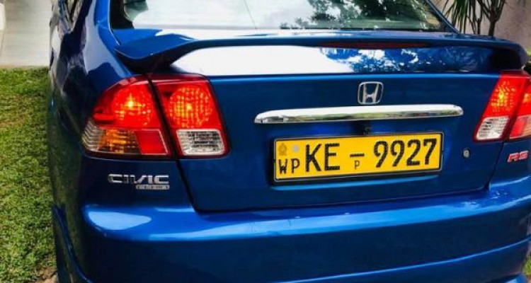 HONDA CIVIC ES8 2002