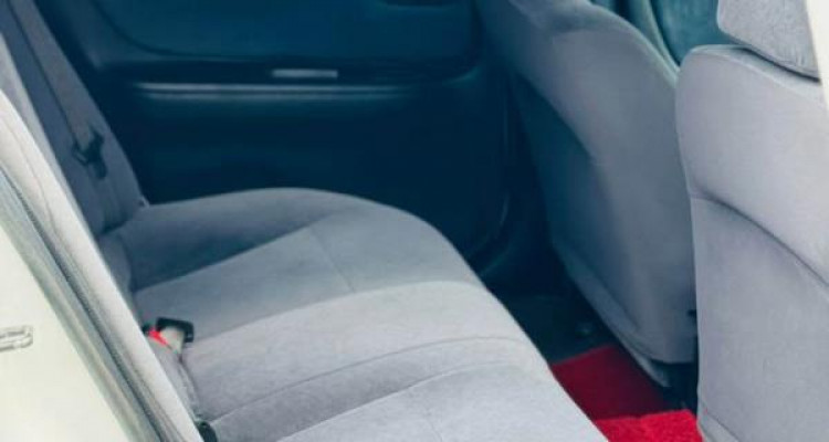 NISSAN BLUEBIRD 1996