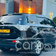 MITSUBISHI OUTLANDER PHEV 2014