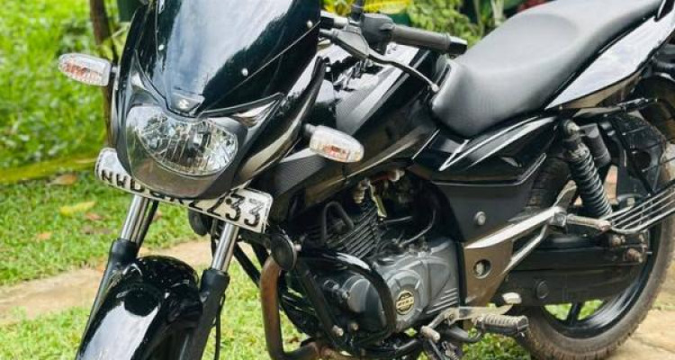BAJAJ PULSAR 150 2018