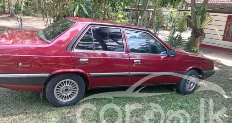 HYUNDAI STELLAR 1987