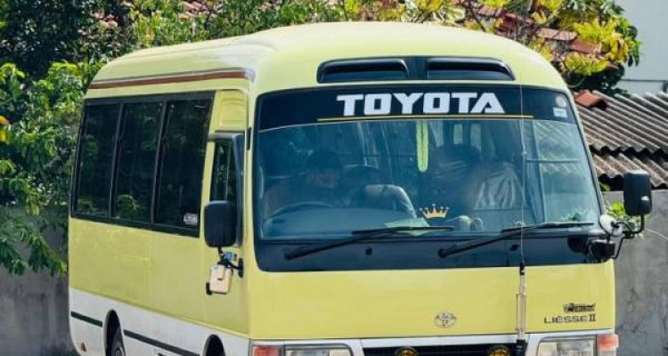 TOYOTA COASTER 2007