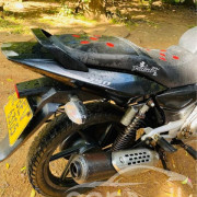 BAJAJ PULSAR 150 2017