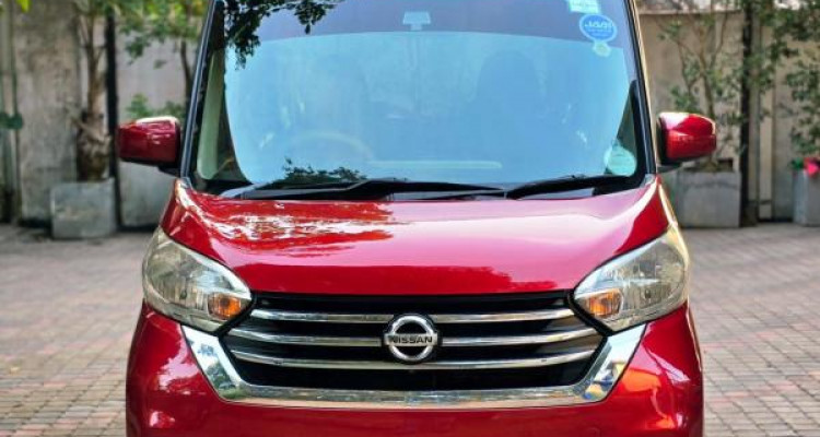 NISSAN DAYZ ROOX 2017