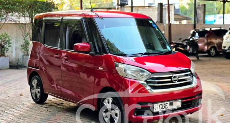 NISSAN DAYZ ROOX 2017