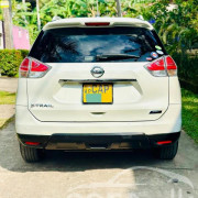 NISSAN X TRAIL 2015