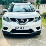 NISSAN X TRAIL 2015