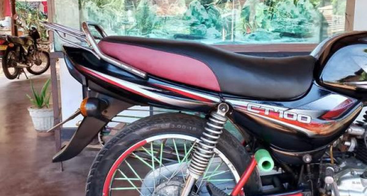 BAJAJ CT100 2005