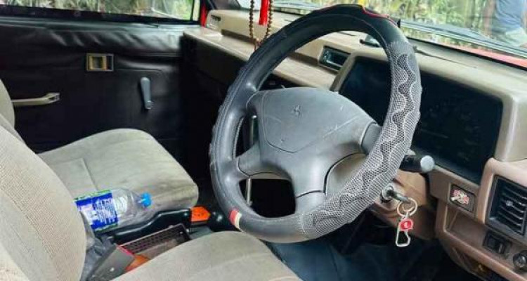 MITSUBISHI L200 1988