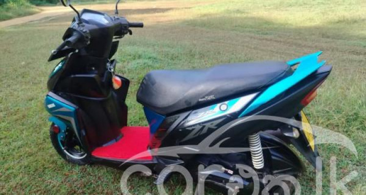 YAMAHA ZR 2017