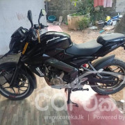BAJAJ PULSAR NS200 2013