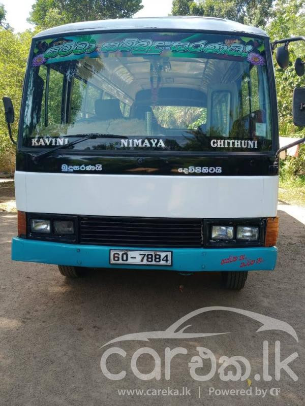 NISSAN CIVILIAN 1986