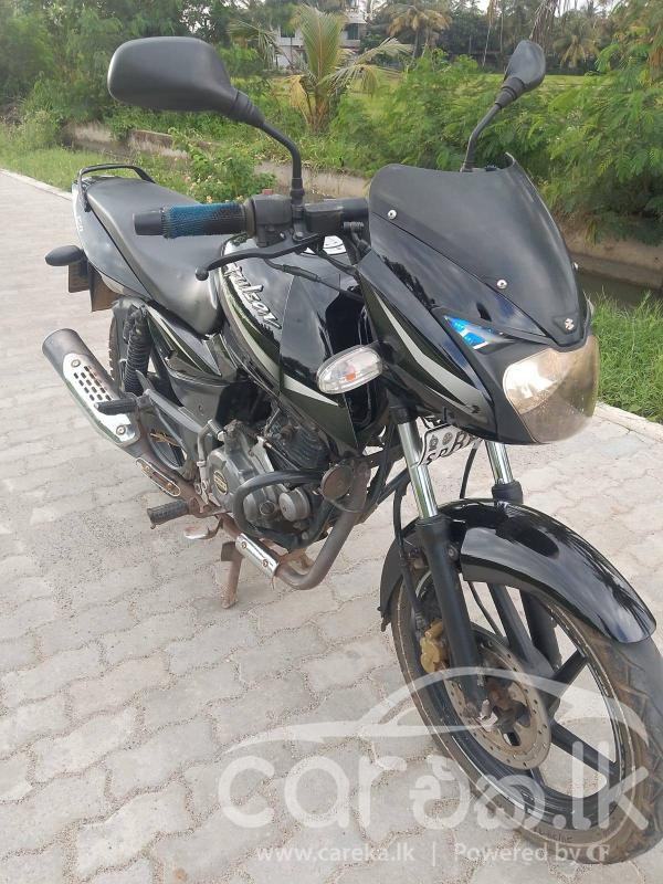 BAJAJ PULSAR 150 2017