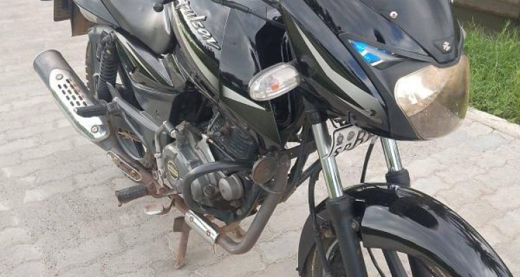 BAJAJ PULSAR 150 2017
