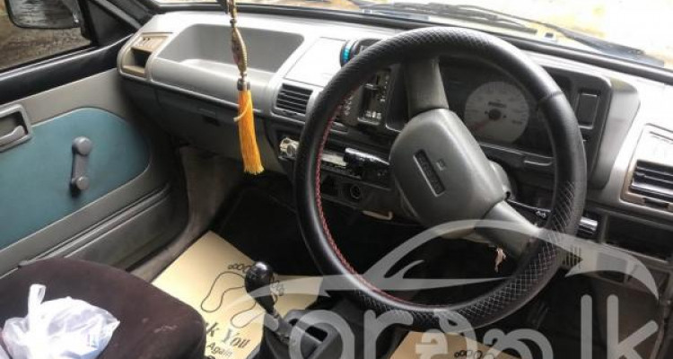 SUZUKI MARUTI 800 2013