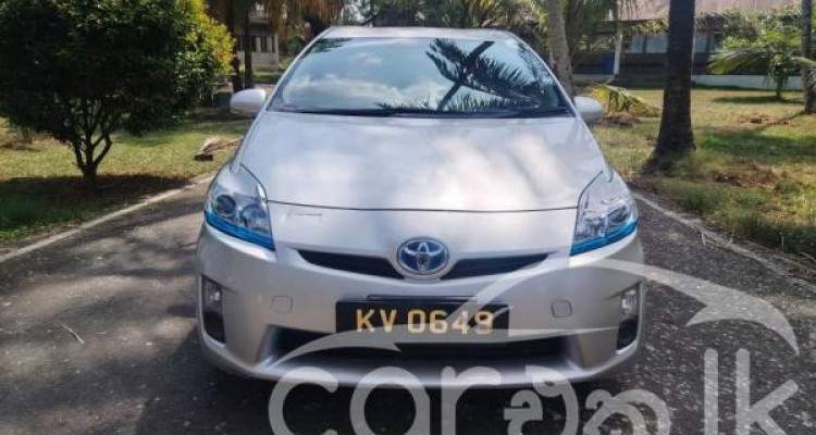 TOYOTA PRIUS 2010