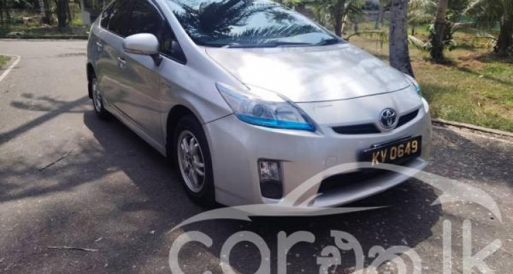 TOYOTA PRIUS 2010