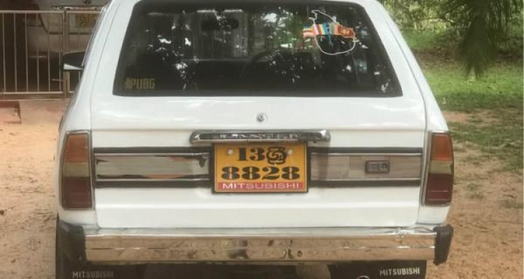 MITSUBISHI LANCER WAGON 1982