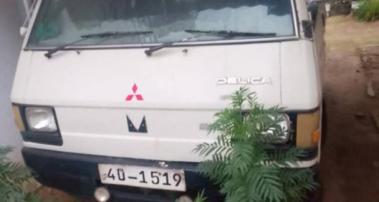 MITSUBISHI DELICA L300 1983