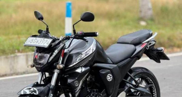 YAMAHA FZ 2018