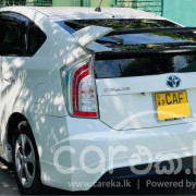 TOYOTA PRIUS 2014