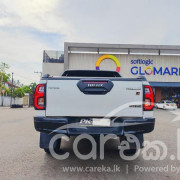 TOYOTA HILUX 2023