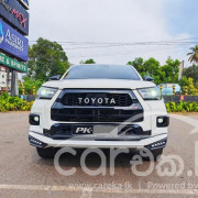 TOYOTA HILUX 2023