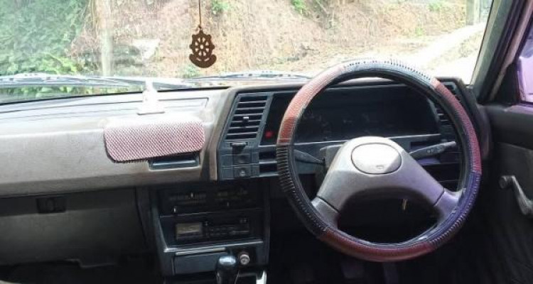 NISSAN SUNNY B12 1989