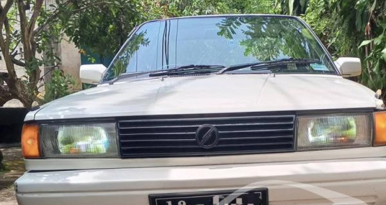 NISSAN SUNNY B12 1989