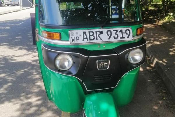 BAJAJ 2018 4 STROKE