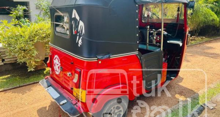 BAJAJ 2015 4 STROKE
