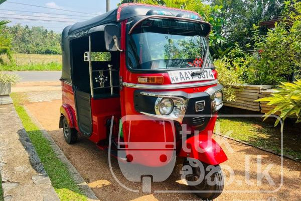 BAJAJ 2015 4 STROKE